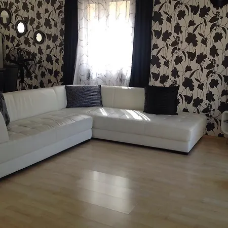 Case de vacanță Natasa Luxury Town House *