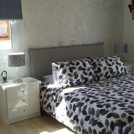 Natasa Luxury Town House *